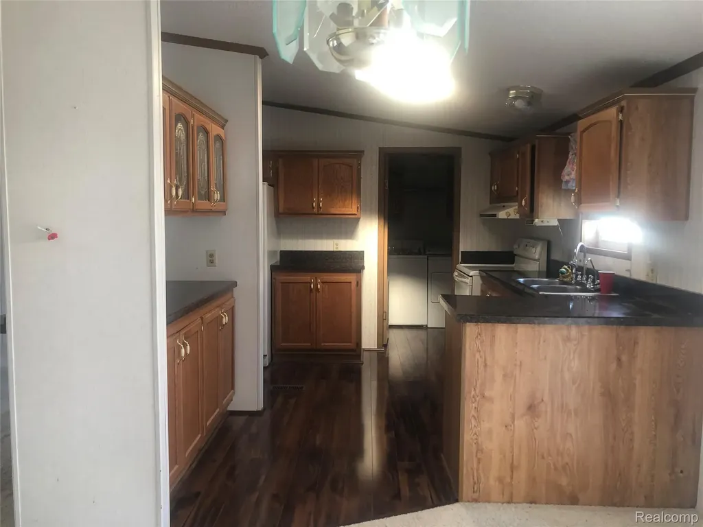 7336 Scotland Circle Alma City MI 48801