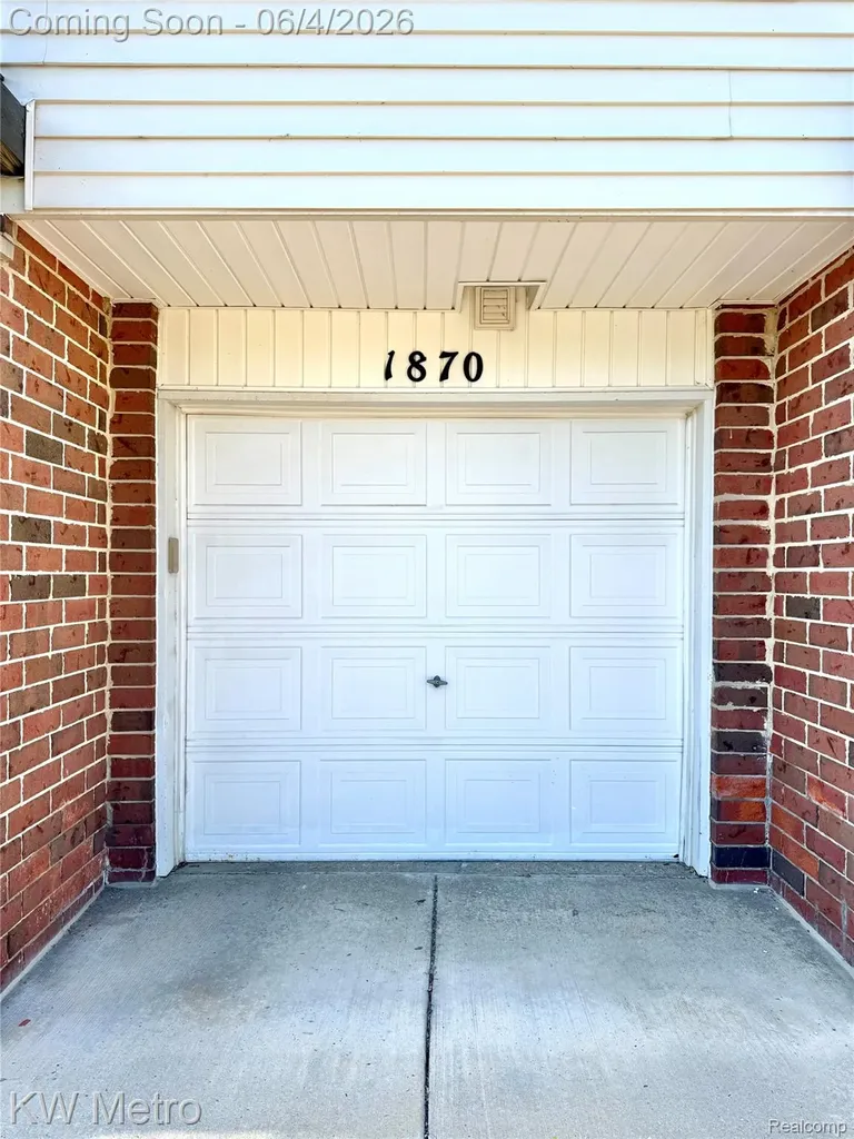 1870 Lindsay Lane Ann Arbor City MI 48104