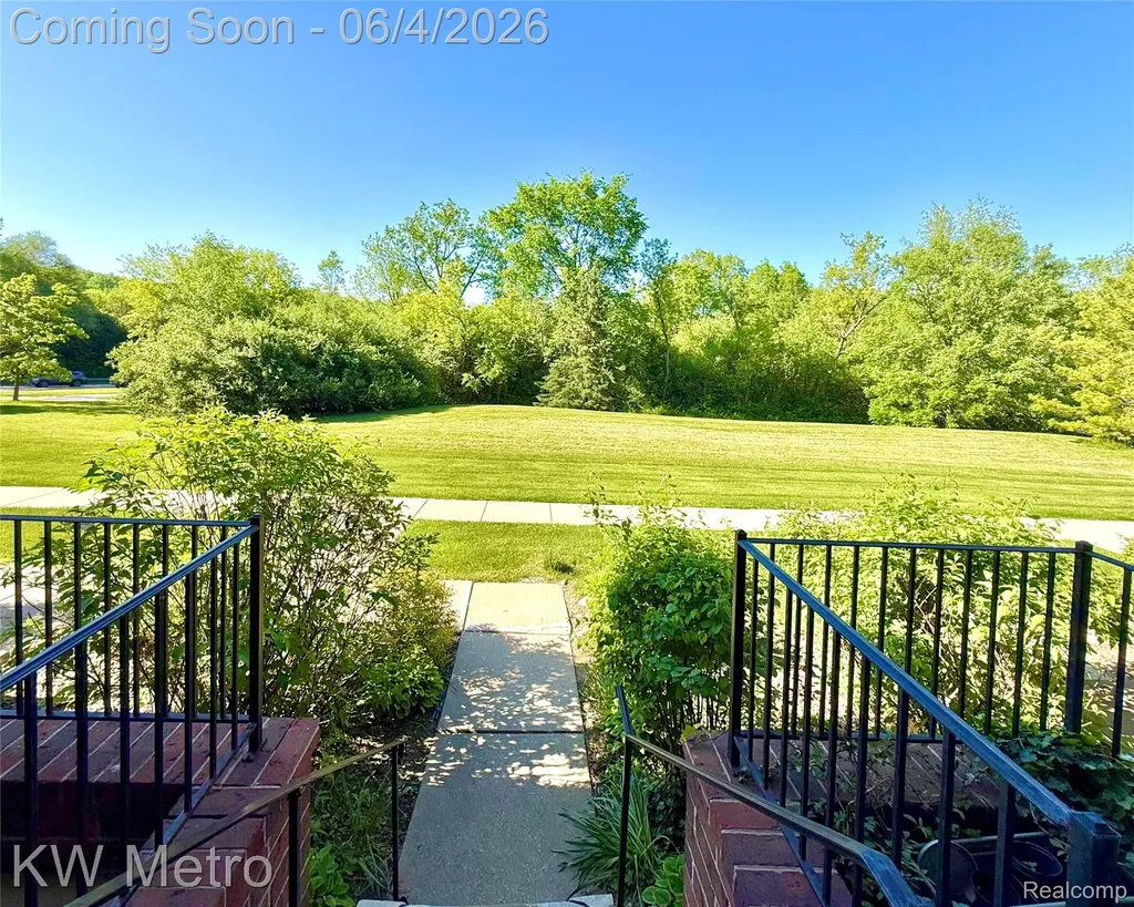1870 Lindsay Lane Ann Arbor City MI 48104