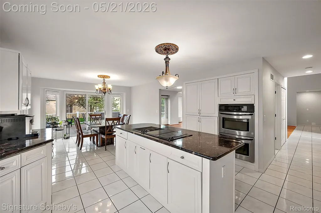 42280 Locklin Drive Sterling Heights City MI 48314
