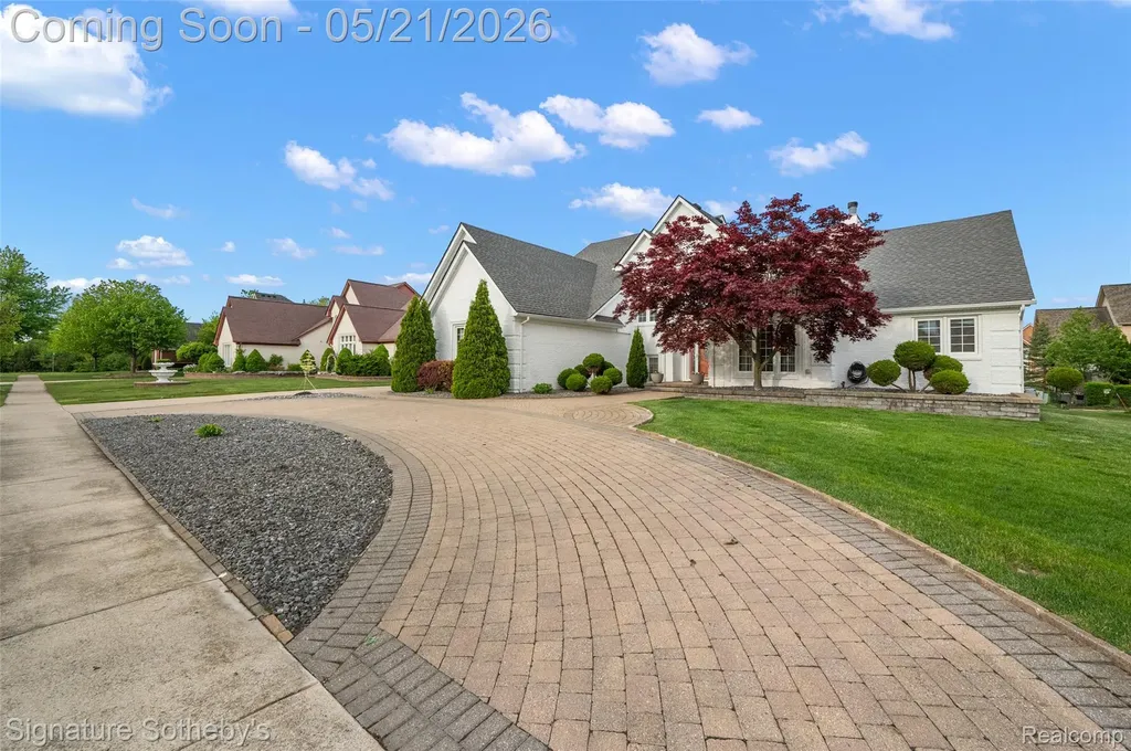 42280 Locklin Drive Sterling Heights City MI 48314