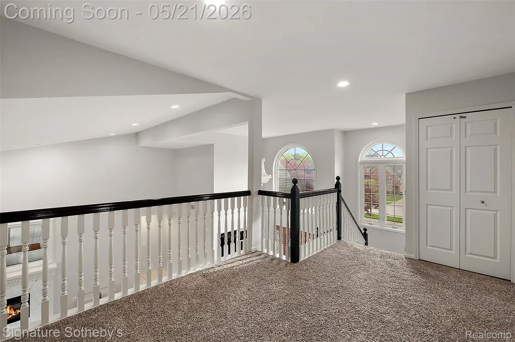 42280 Locklin Drive Sterling Heights City MI 48314