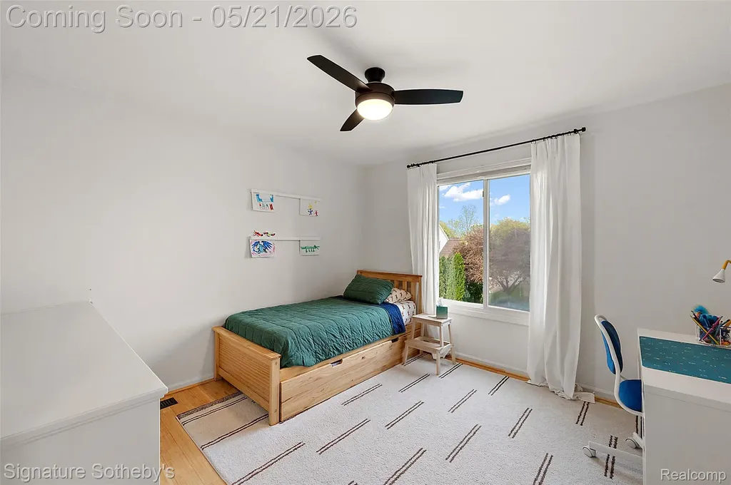 42280 Locklin Drive Sterling Heights City MI 48314