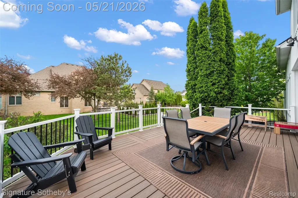 42280 Locklin Drive Sterling Heights City MI 48314