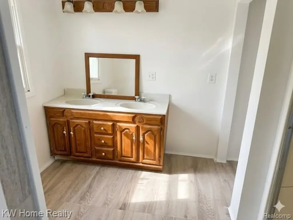 4456 Five Lakes Road North Branch Township MI 48461