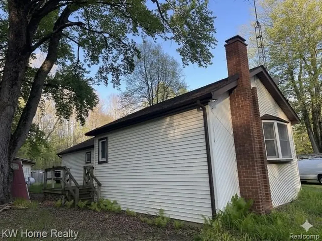 4456 Five Lakes Road North Branch Township MI 48461