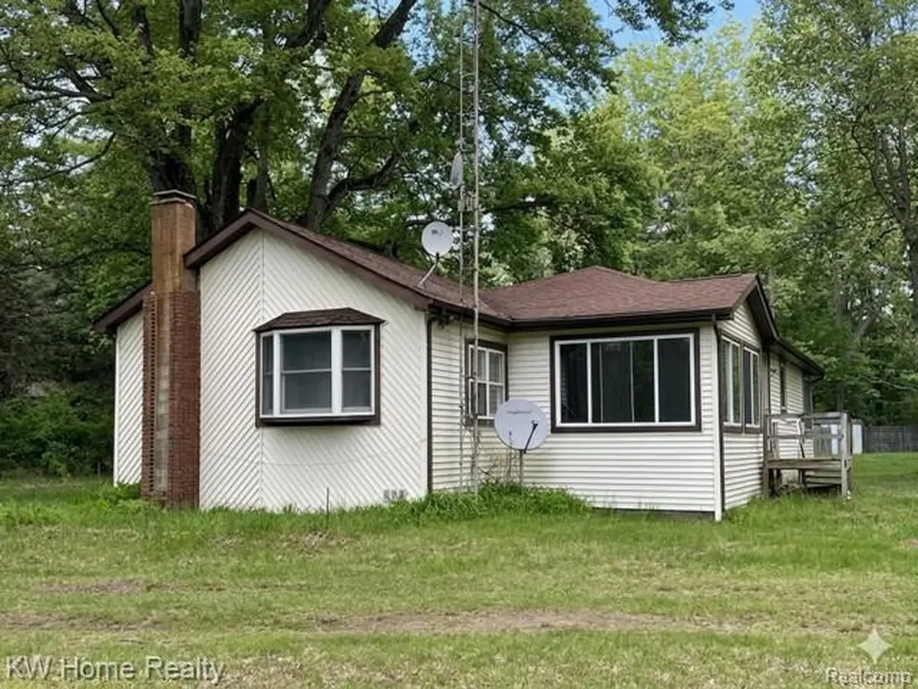 4456 Five Lakes Road North Branch Township MI 48461