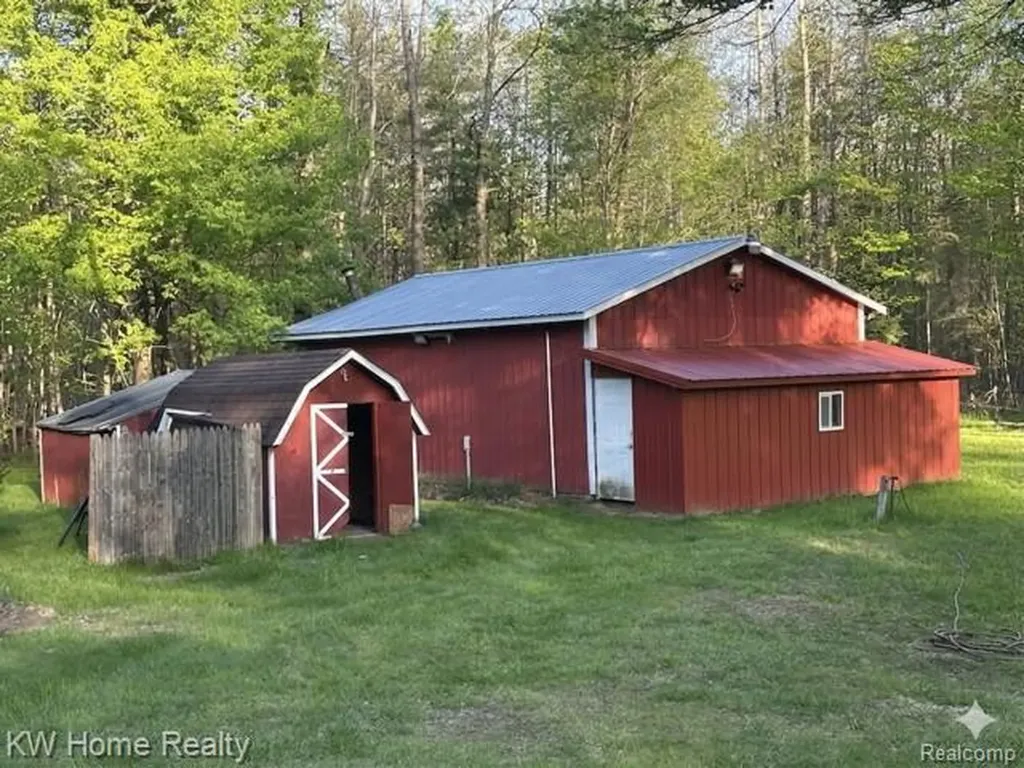 4456 Five Lakes Road North Branch Township MI 48461