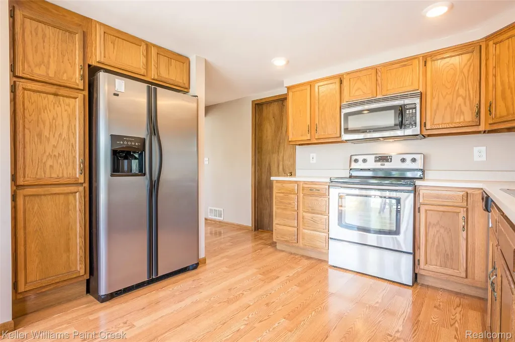 1379 Sioux Street Gladwin City MI 48624