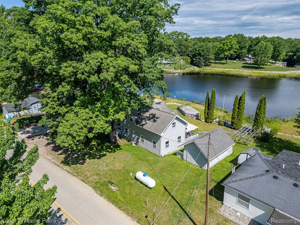 1379 Sioux Street Gladwin City MI 48624