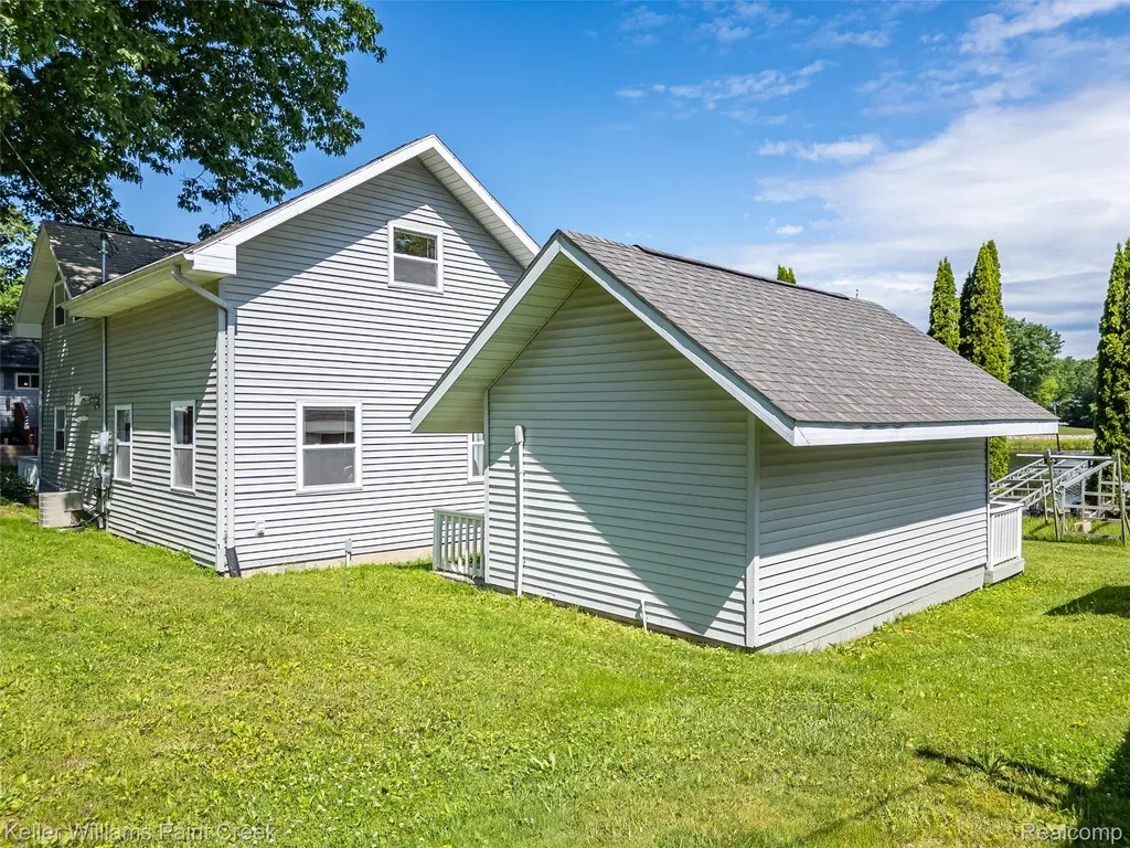 1379 Sioux Street Gladwin City MI 48624