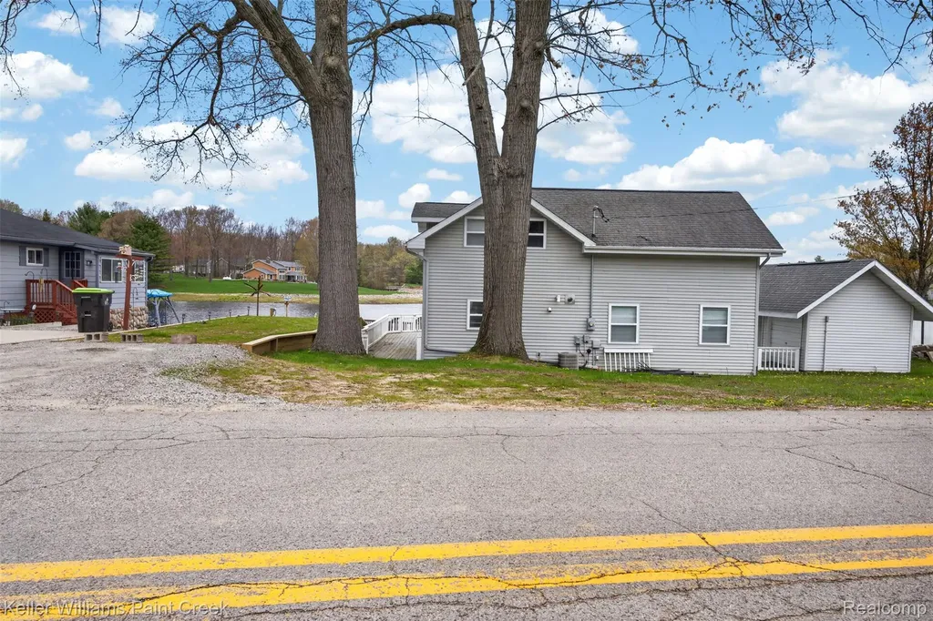 1379 Sioux Street Gladwin City MI 48624