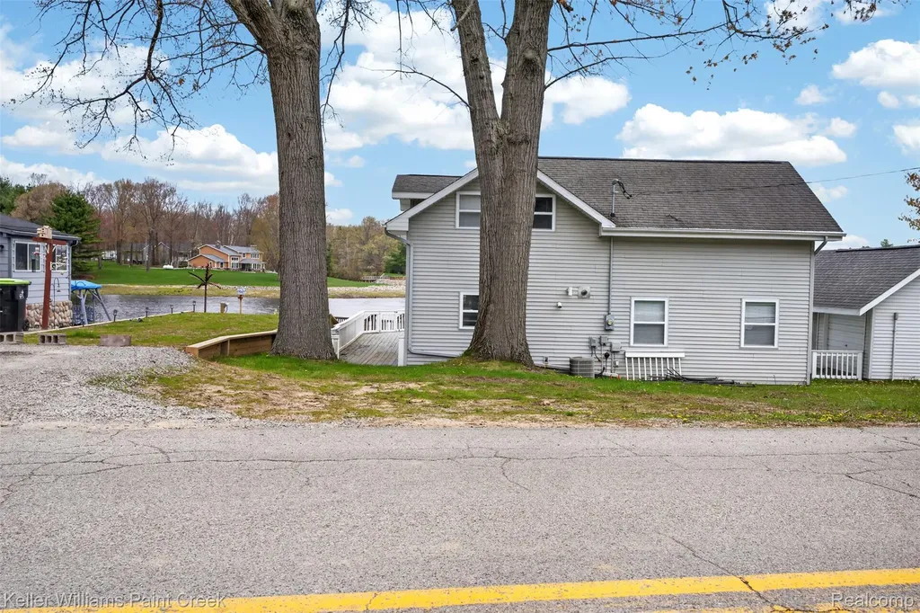 1379 Sioux Street Gladwin City MI 48624