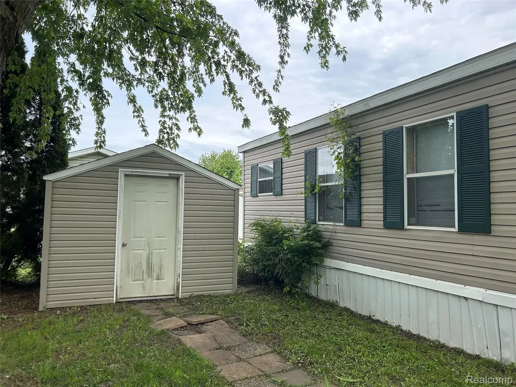 7036 Ranger Drive Romulus City MI 48174