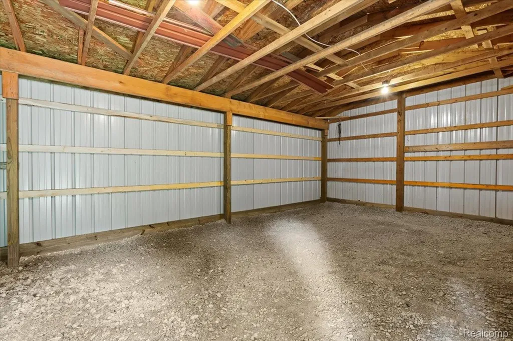 1350 Pettibone Lake Road Highland Charter Township MI 48356