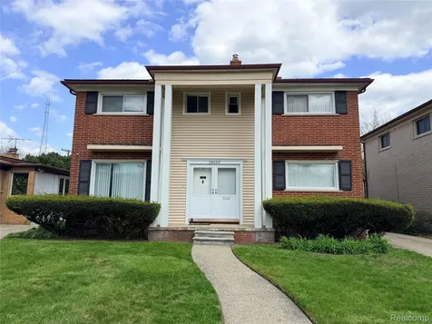 24660 Manistee Street Oak Park City MI 48237
