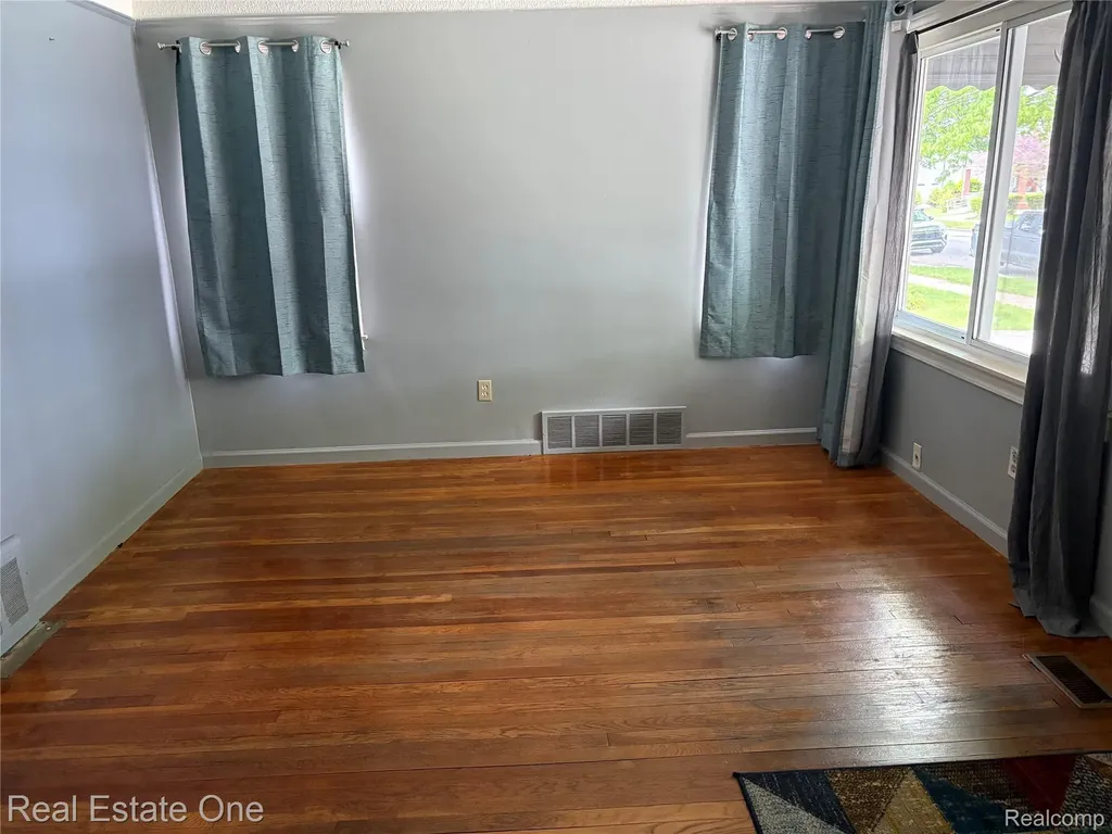 1843 Buckingham Avenue Lincoln Park City MI 48146
