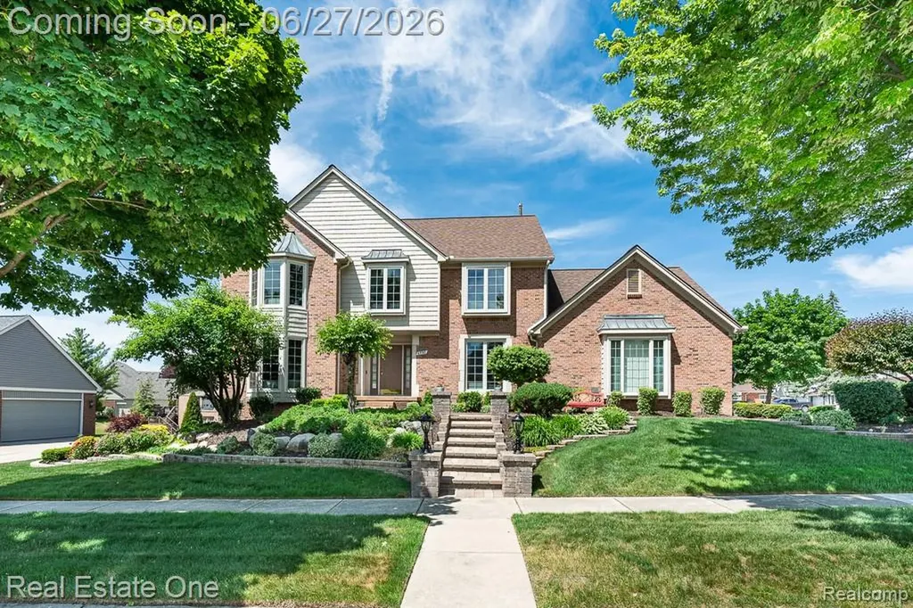 6595 Edith Court Troy City MI 48085