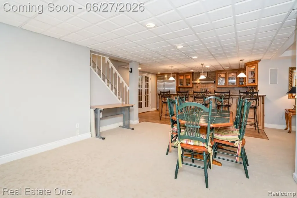 6595 Edith Court Troy City MI 48085