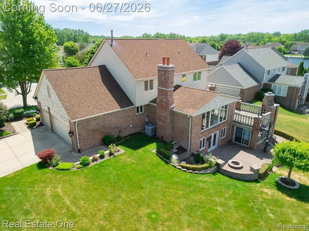 6595 Edith Court Troy City MI 48085