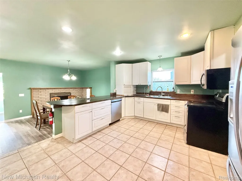 5288 Torrey Road Mundy Township MI 48507