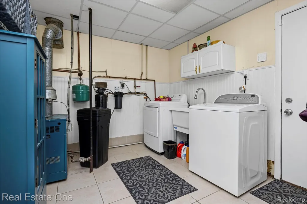 2262 Kohler Street Waterford Charter Township MI 48329