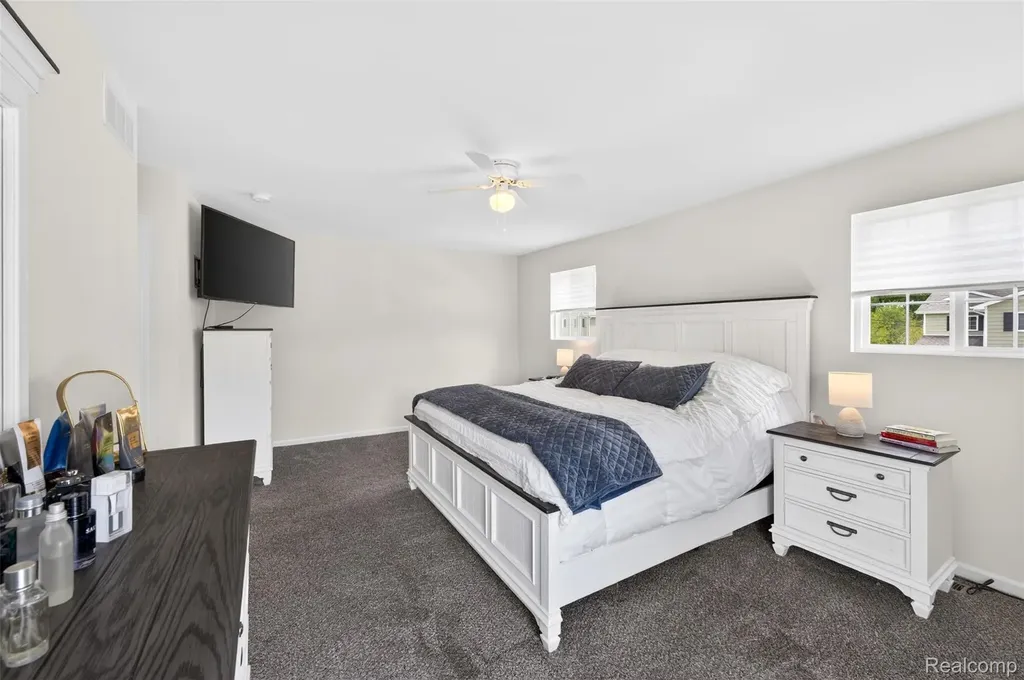3969 Lotus Landing Circle Waterford Charter Township MI 48329