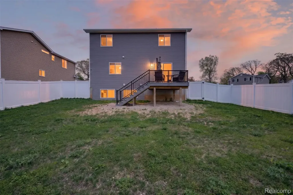 3969 Lotus Landing Circle Waterford Charter Township MI 48329