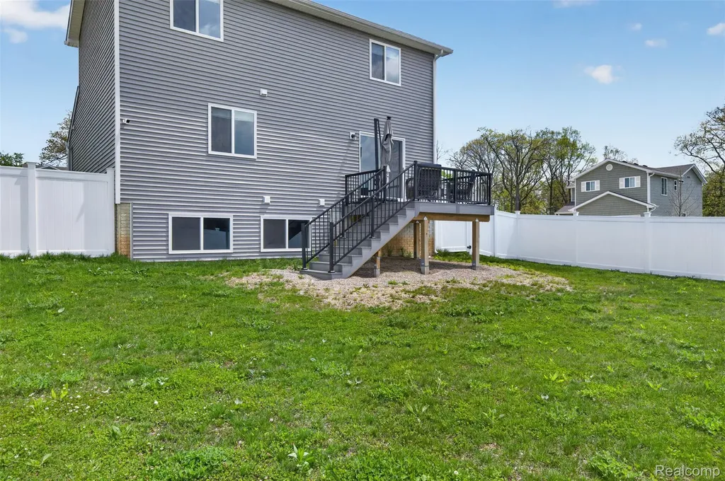 3969 Lotus Landing Circle Waterford Charter Township MI 48329