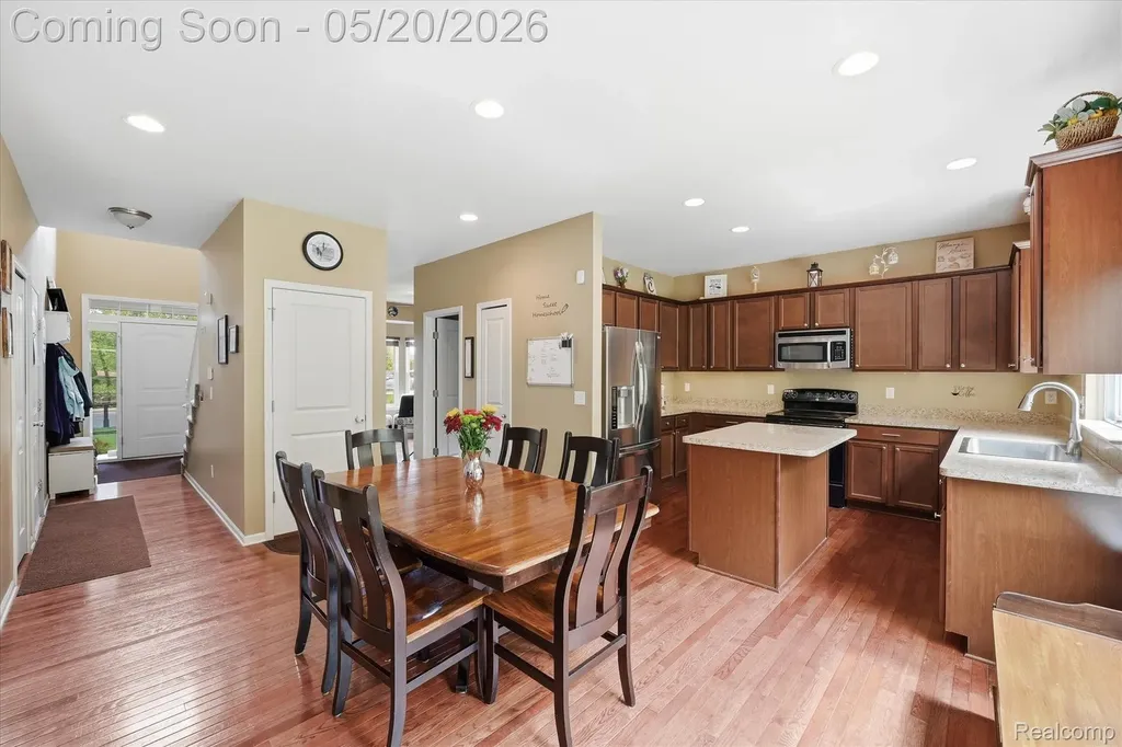 17154 Dew Point Court Brownstown Charter Township MI 48174
