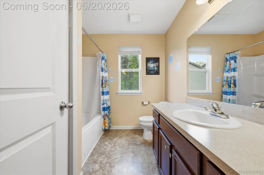 17154 Dew Point Court Brownstown Charter Township MI 48174