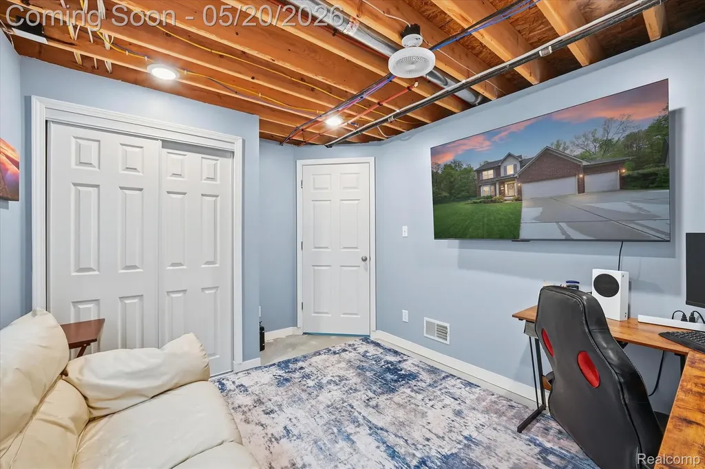 17154 Dew Point Court Brownstown Charter Township MI 48174
