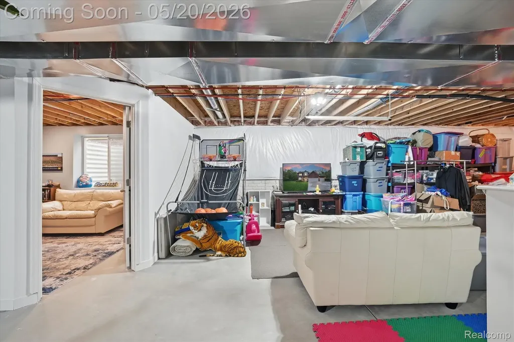 17154 Dew Point Court Brownstown Charter Township MI 48174