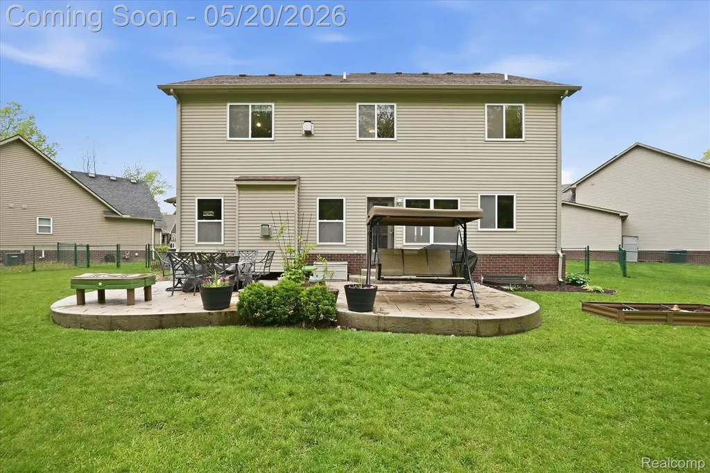 17154 Dew Point Court Brownstown Charter Township MI 48174