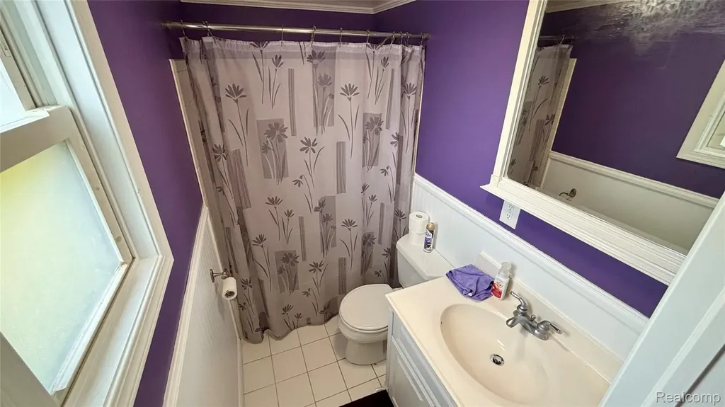 25000 Ann Arbor Trail Dearborn Heights City MI 48127