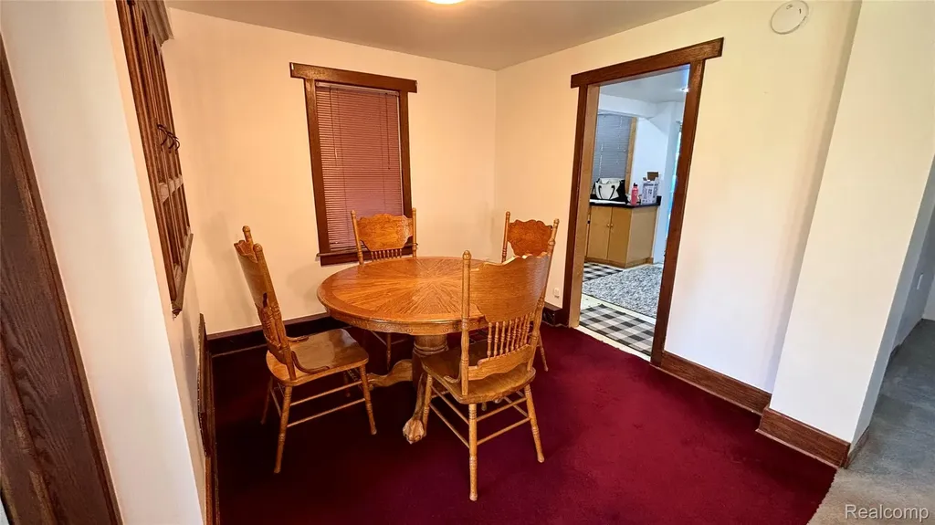 25000 Ann Arbor Trail Dearborn Heights City MI 48127