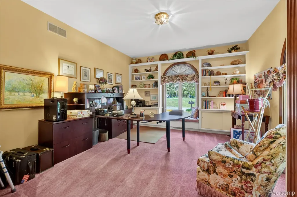 24 Chateaux Du Lac Fenton Charter Township MI 48430