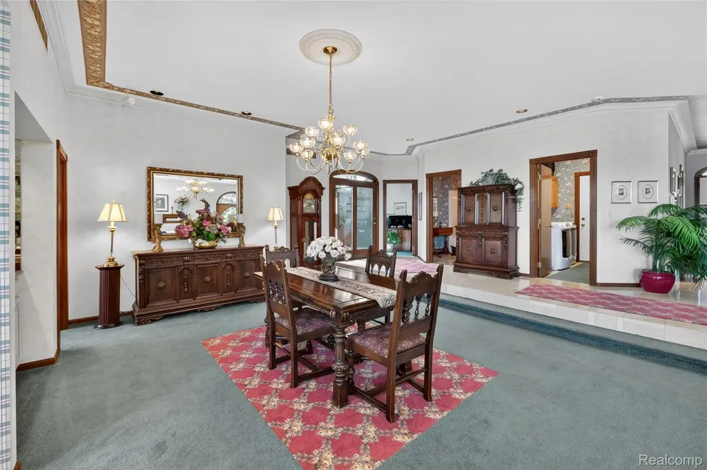 24 Chateaux Du Lac Fenton Charter Township MI 48430