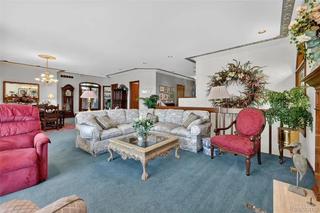 24 Chateaux Du Lac Fenton Charter Township MI 48430