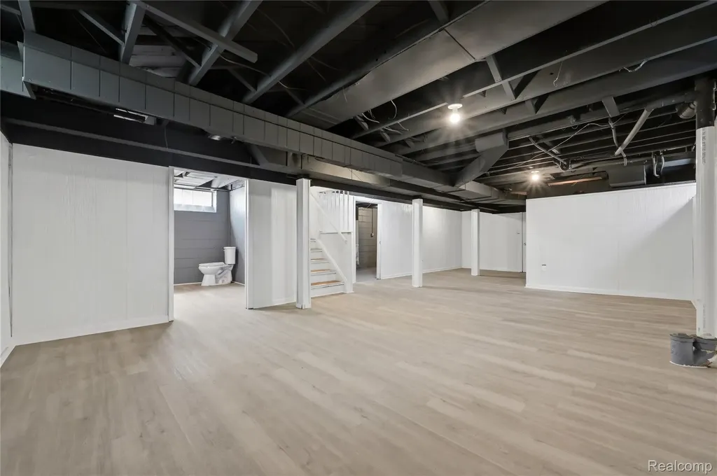 18708 Robson Street Detroit City MI 48235