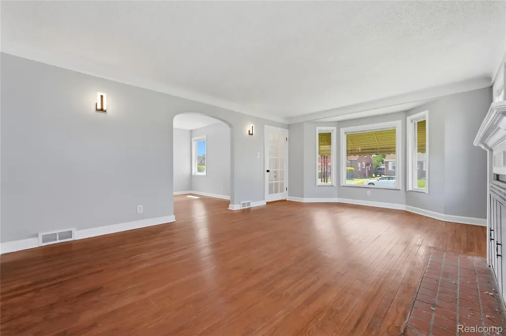 18708 Robson Street Detroit City MI 48235