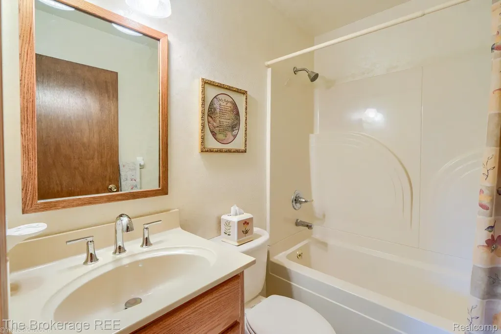 2390 N Vassar Road Davison Township MI 48423