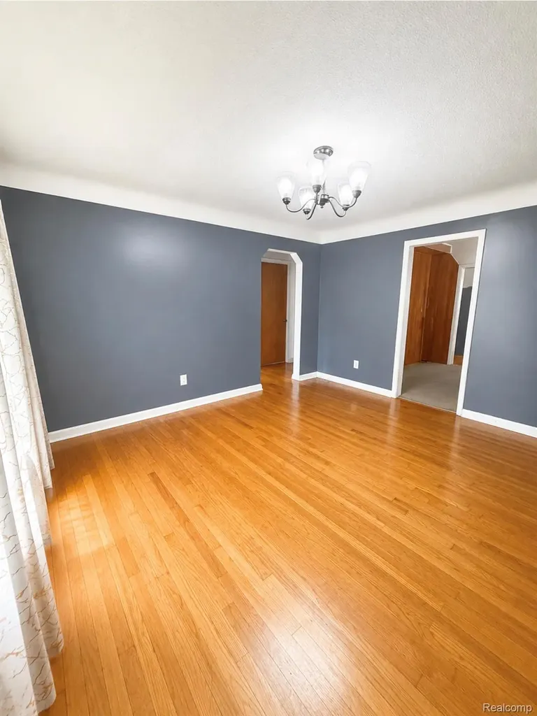 19166 Bentler Street Detroit City MI 48219