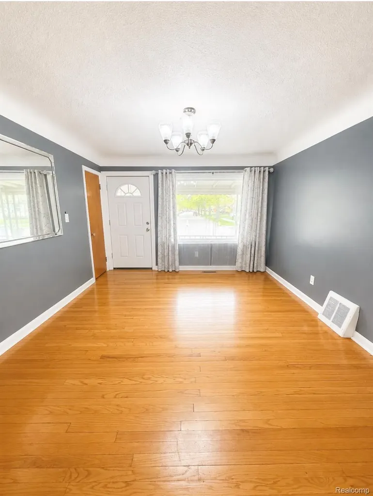 19166 Bentler Street Detroit City MI 48219
