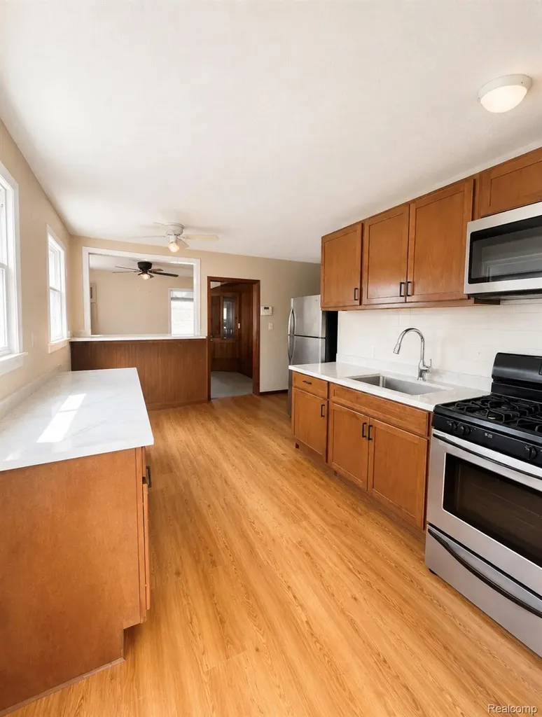 19166 Bentler Street Detroit City MI 48219