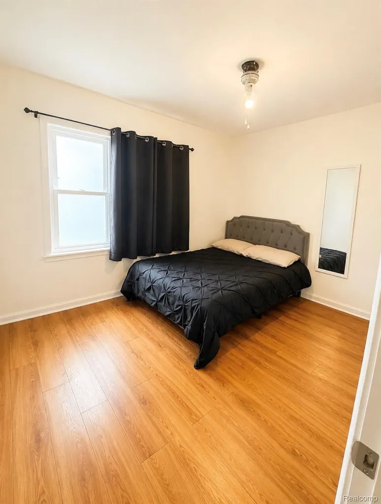 19166 Bentler Street Detroit City MI 48219