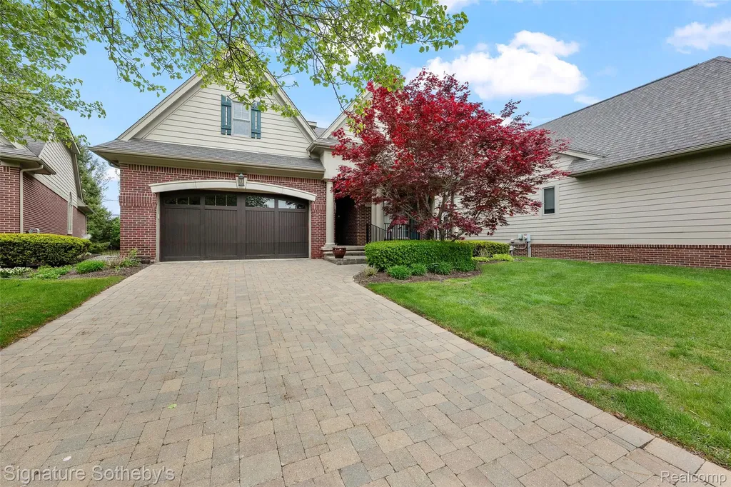 5375 Pembrooke Crossing Court West Bloomfield Charter Township MI 48322