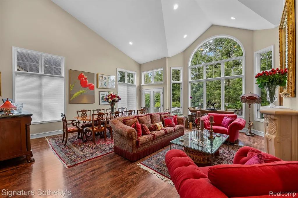5375 Pembrooke Crossing Court West Bloomfield Charter Township MI 48322