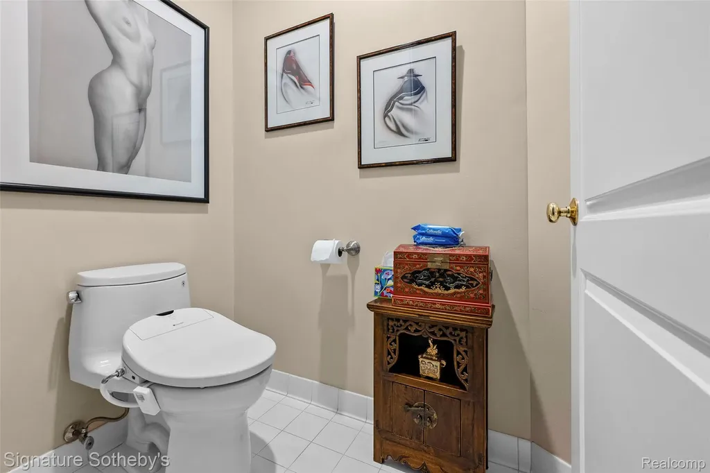 5375 Pembrooke Crossing Court West Bloomfield Charter Township MI 48322