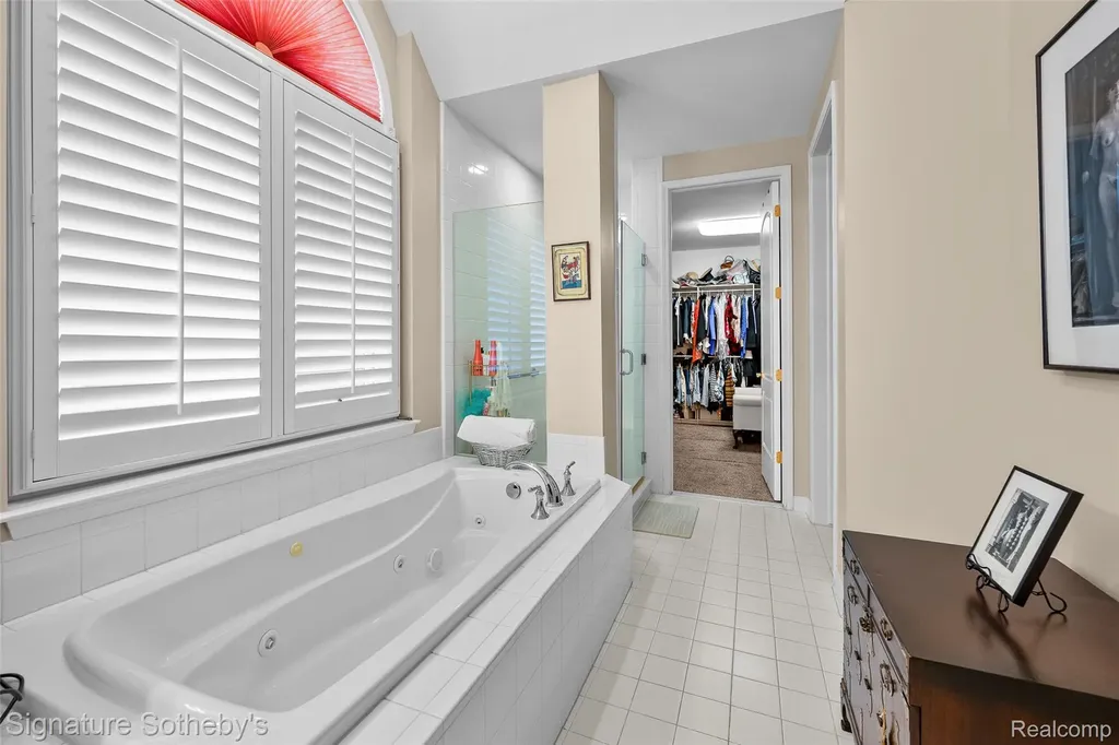 5375 Pembrooke Crossing Court West Bloomfield Charter Township MI 48322